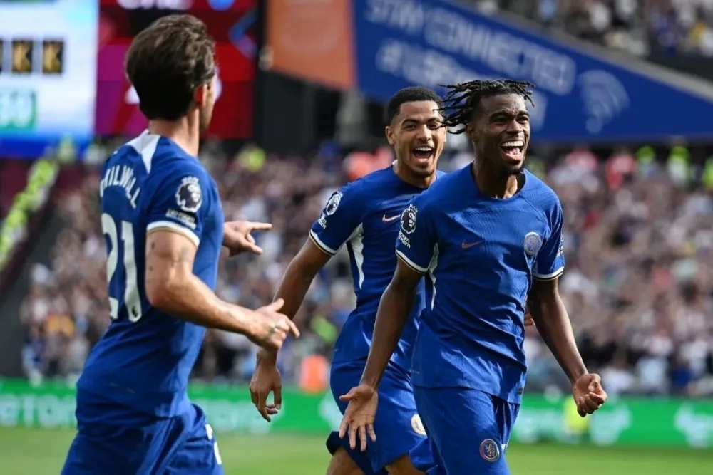  恩昆库梅开二度，莱比锡主场大胜柏林赫塔紧追前四  